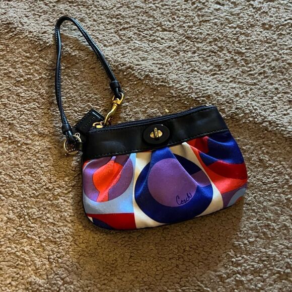 Coach small wristlet - Picture 3 of 7